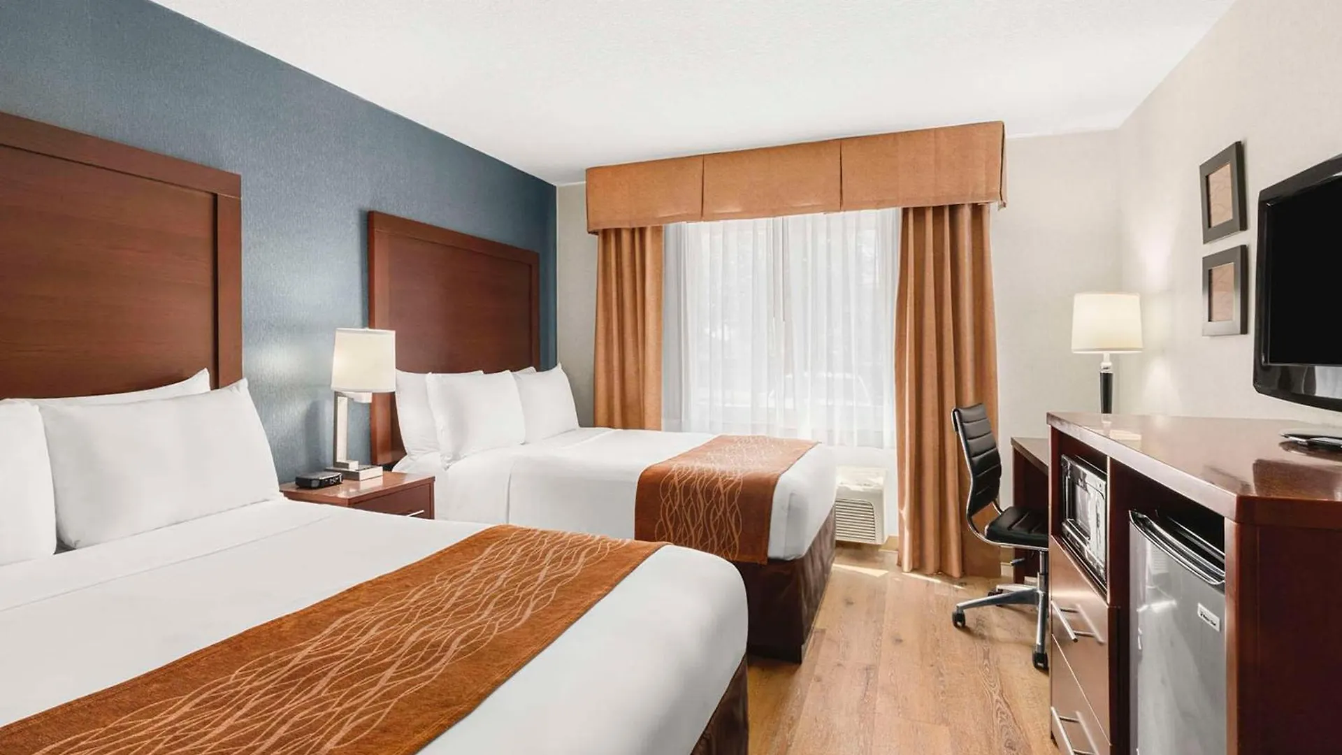 Comfort Inn & Suites Vancouver Downtown City Center