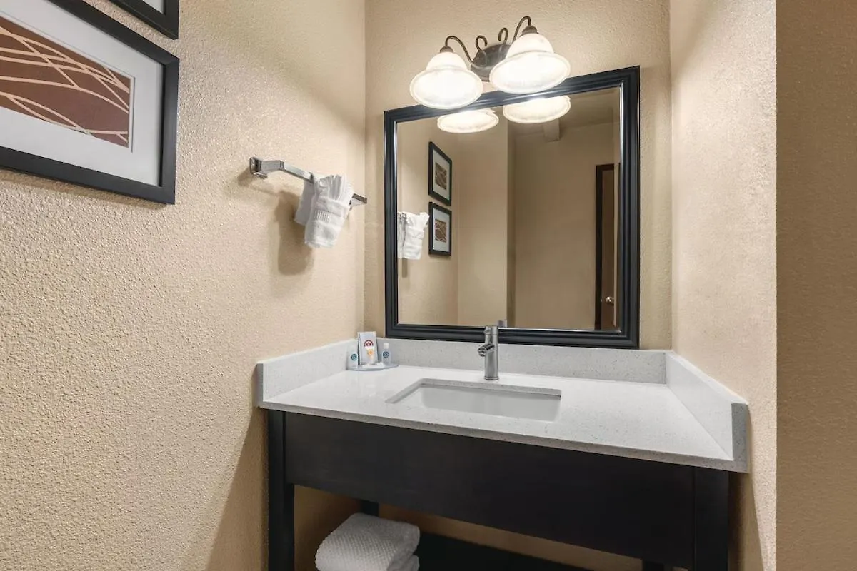 *** Hotel Comfort Inn & Suites Vancouver Downtown City Center United States