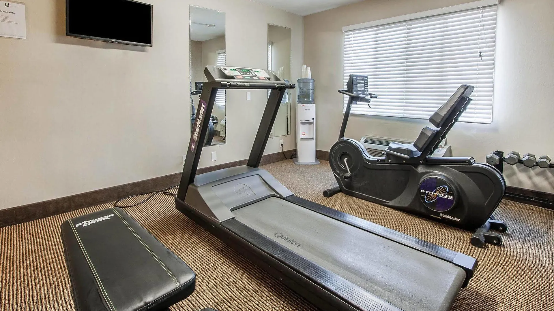 Comfort Inn & Suites Vancouver Downtown City Center